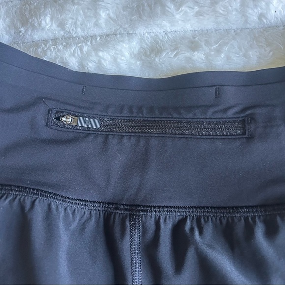 Lululemon Womens Black Pace Perfect 3" Shorts Size 6 - Picture 6 of 9